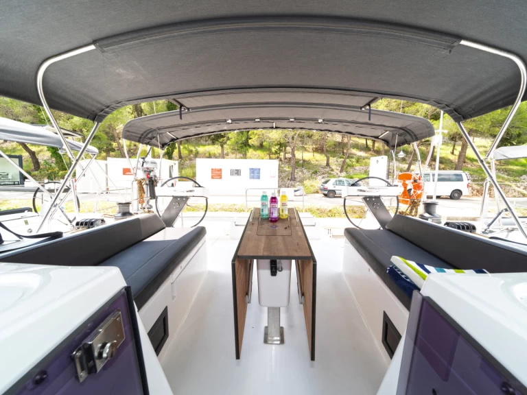 Wynajmij Żaglowiec z lub bez skippera Dufour w Skradin