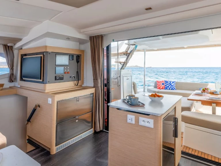 Wynajem łodzi Fountaine Pajot Fountaine Pajot FP 44 Quatuor - 4 + 1 cab. w Donji Seget na SamBoat 
