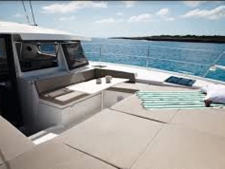 Wynajmij BALI 4.2 VI (4D/2C/2P) BALI 4.2 VI w Ajaccio