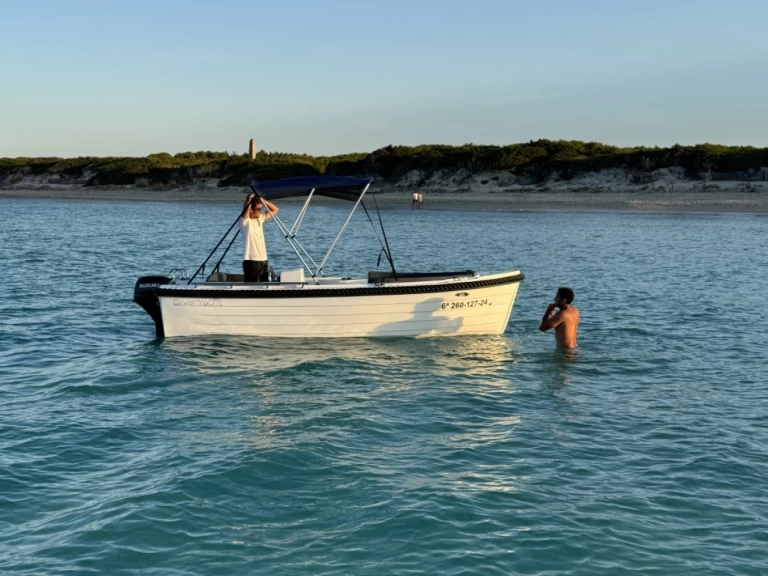 Motorówka do wynajmu w Can Picafort w najlepszej cenie