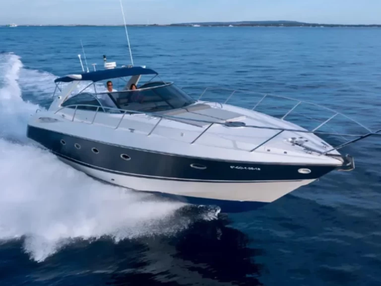 Wynajem łodzi Ibiza Town tanio Camargue 50