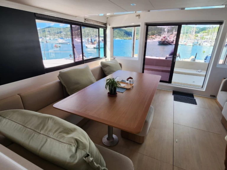 Wynajmij 15 BALI 5.8 w Port Cogolin