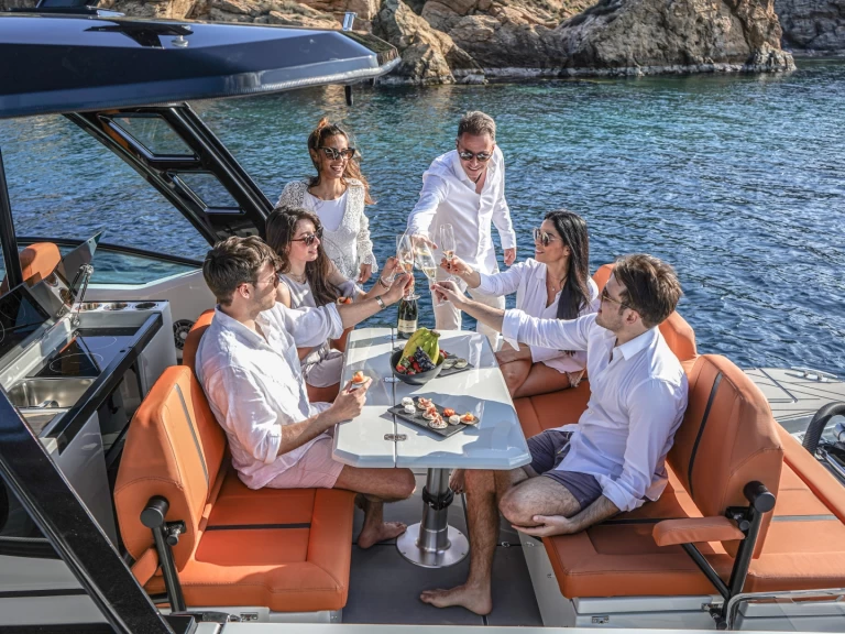 Wynajmij Saxdor Saxdor 320 GTO w Ibiza Town