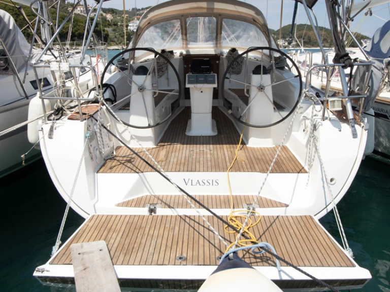 Bavaria Bavaria 40 między profesjonalistami a osobami prywatnymi w Nikiána