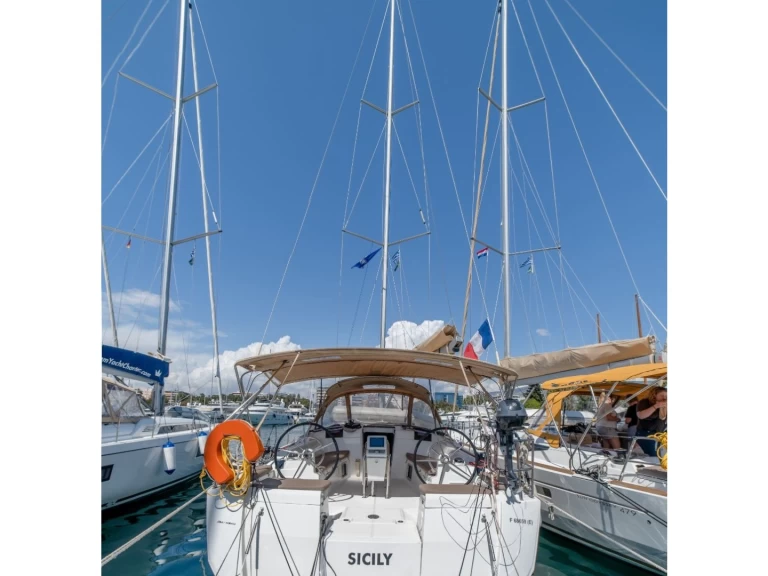 Wynajem łodzi Alimos tanio Sun Odyssey 449