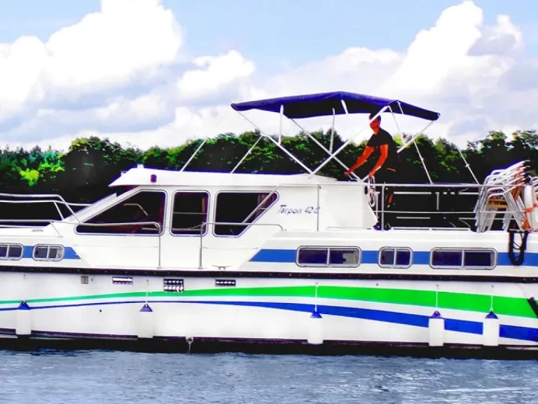 Wynajem łodzi  Tarpon 42 N w Lübz na SamBoat 