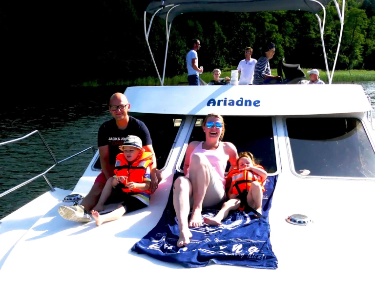 Wynajem Motorówka w Lübz -  Tarpon 42 TP