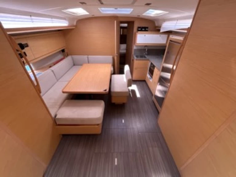 Wynajem łodzi Olbia tanio Dufour 470