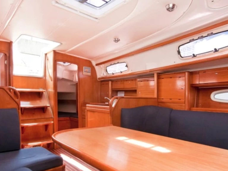 Wynajem łodzi Bavaria Bavaria 37 w Nikiána na SamBoat 