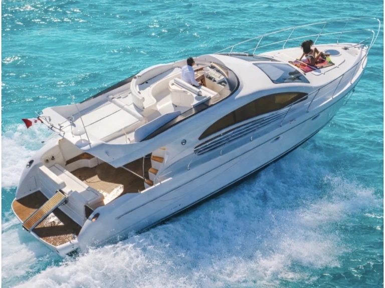 ENTERPISE MARINE EM 43 między profesjonalistami a osobami prywatnymi w Villasimius