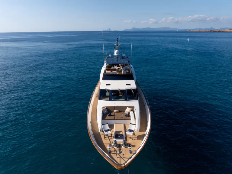 Wynajem łodzi Ibiza Magna tanio Guy Couach 2800