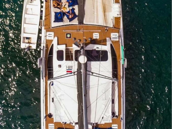 Katamaran do wynajmu w Playa Hermosa w najlepszej cenie