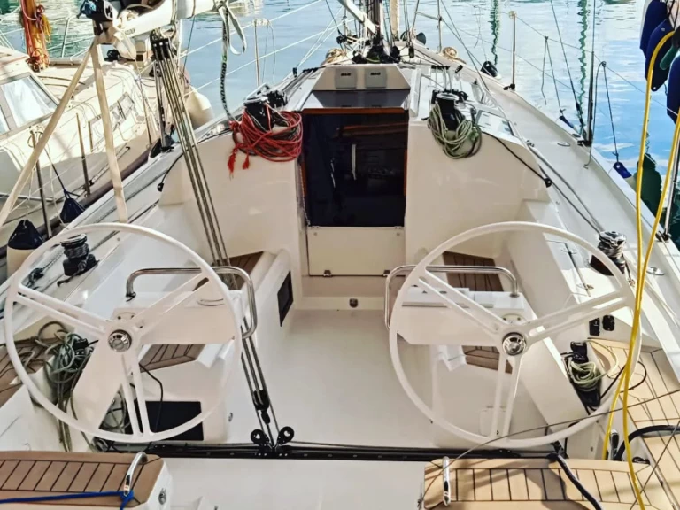 Wynajem łodzi Porto Antico di Genova tanio E3