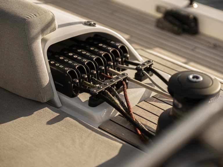 Żaglowiec do wynajmu w Lavrio w najlepszej cenie