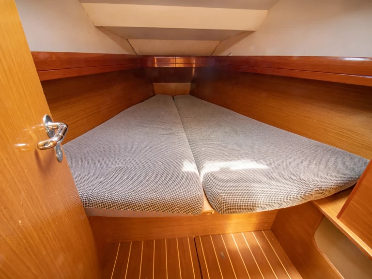 Wynajem łodzi Jeanneau Sun Odyssey 36 w Nikiána na SamBoat 