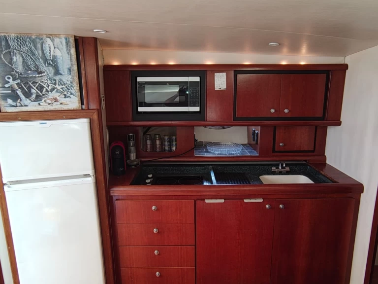 Wynajmij Trojan Carver 440 w Terracina