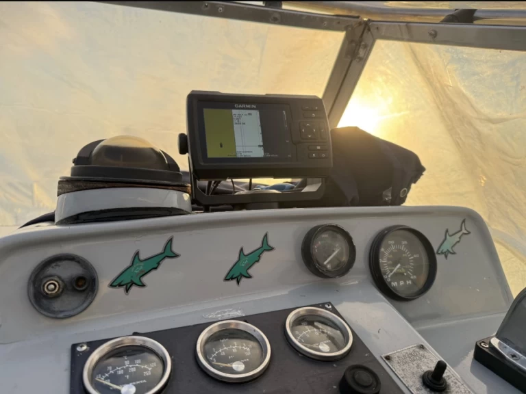 Wynajem Motorówka Rio z patentem 