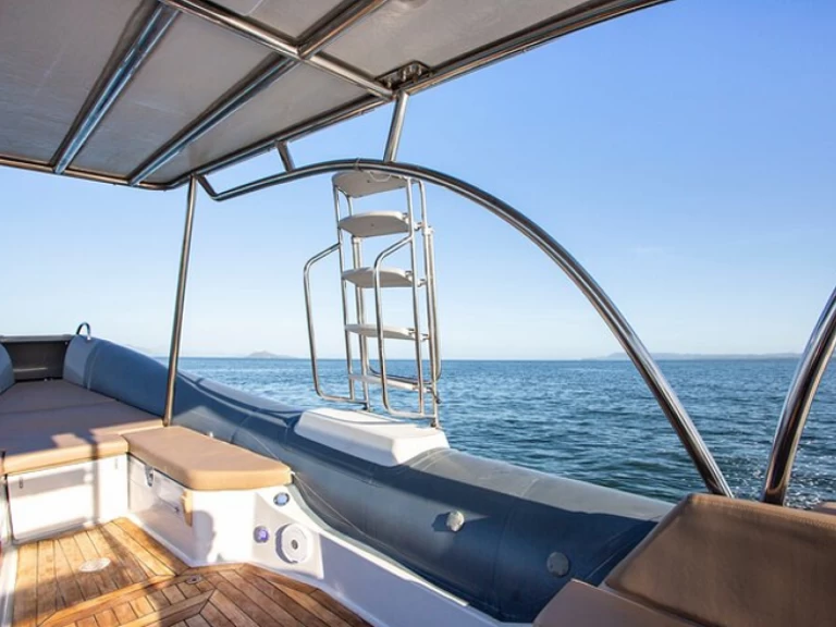 Wynajmij Łódż półsztywna z lub bez skippera Zodiac w Coco Bay