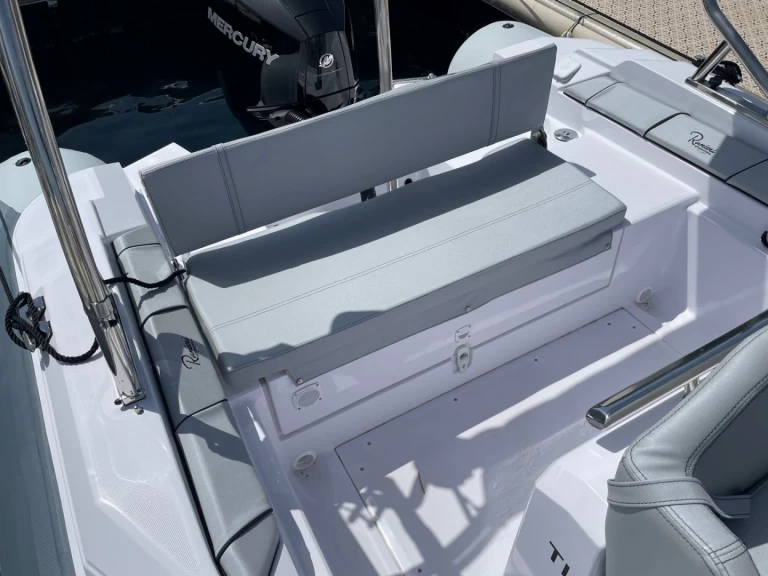 Wynajem Łódż półsztywna w Cavalaire-sur-Mer - Ranieri International  RANIERI 23 CAYMAN SPORT TOURING