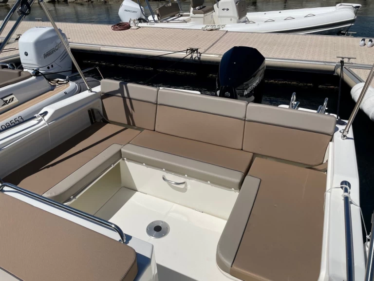 Wynajem łodzi Quicksilver Quicksilver Activ 755 w Cavalaire-sur-Mer na SamBoat 
