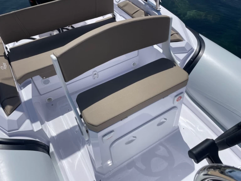 Wynajem Łódż półsztywna w Cavalaire-sur-Mer - Ranieri Cayman 21 Sport