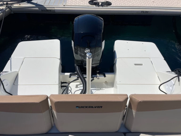 Wynajmij Quicksilver Quicksilver 675 Activ Open w Cavalaire-sur-Mer