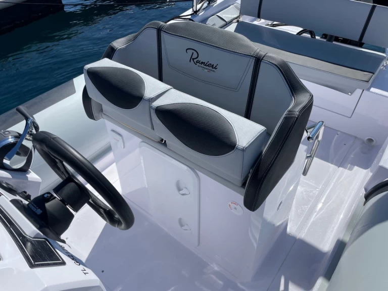Wynajem łodzi Ranieri Cayman 26 Sport Touring w Cavalaire-sur-Mer na SamBoat 