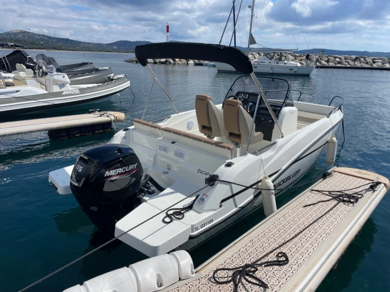 Wynajem łodzi Cavalaire-sur-Mer tanio Quicksilver 605 Activ Open