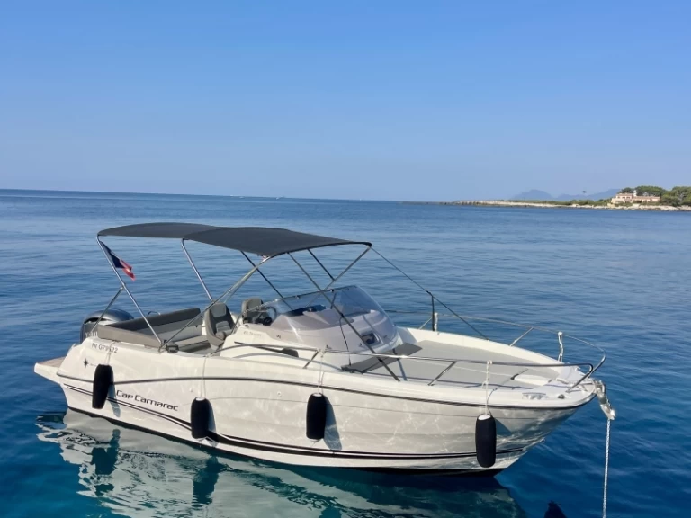 Wynajem w Antibes- Jeanneau Cap Camarat 6.5 WA Serie 3 na SamBoat
