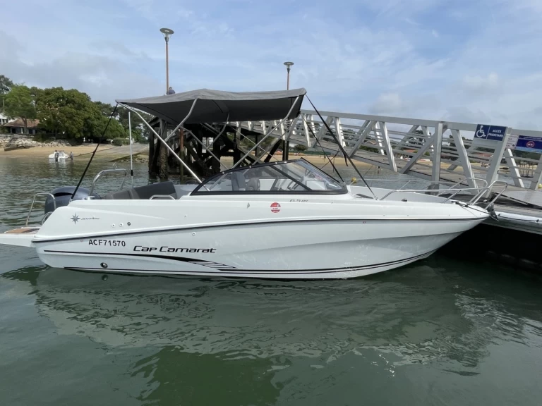 Wynajmij Jeanneau Cap Camarat 6.5 BR Serie 2 w Grand Piquey