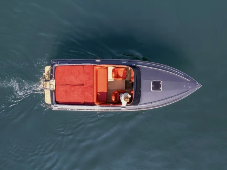 Wynajem Motorówka PRIMATIST By Bruno Abbate z patentem 