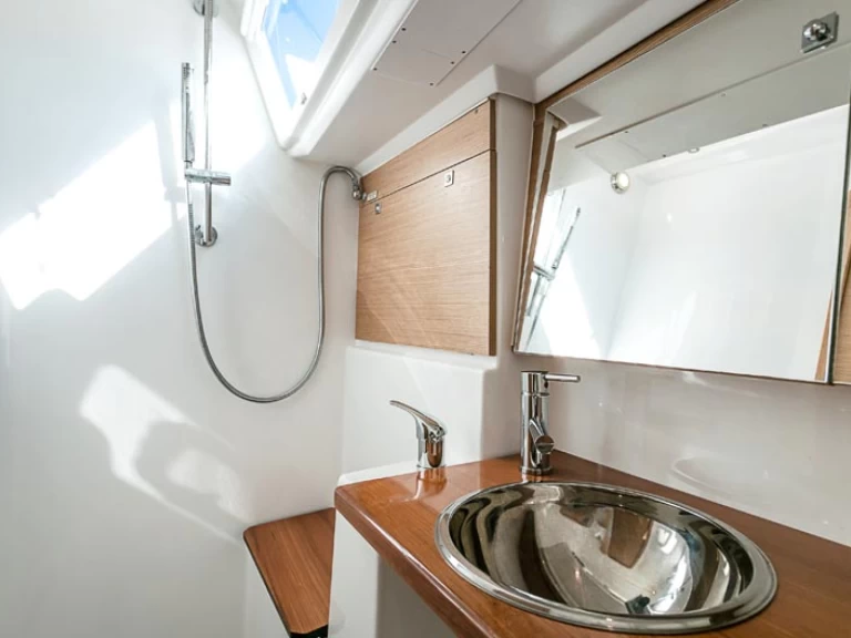 Wynajmij Żaglowiec z lub bez skippera Dufour w Olbia