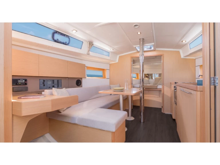 Wynajem łodzi Olbia tanio Oceanis 38 (3/2)