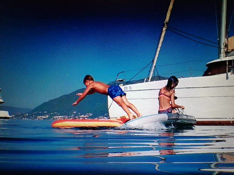 Wynajem Żaglowiec Dufour z patentem 