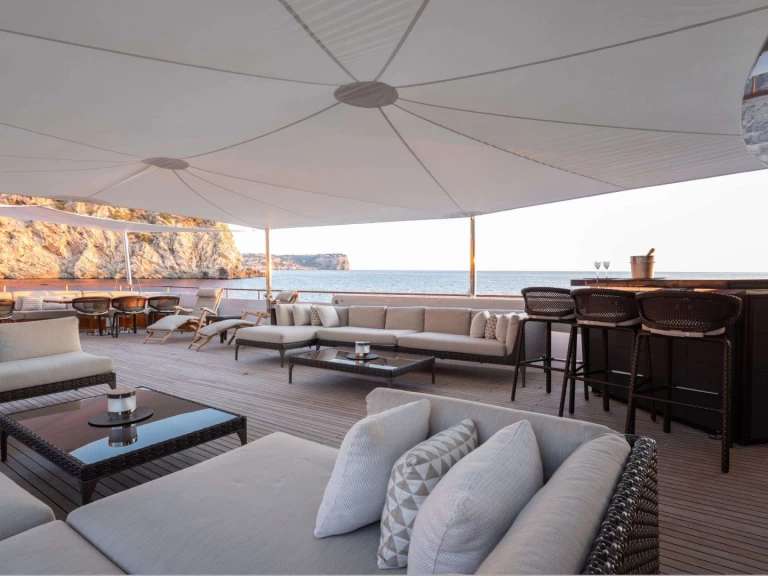 Wynajmij Feadship MIRAGE w Mariany Północne