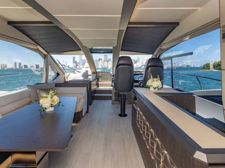 Wynajmij Galeon Don't Tell MOM w Miami