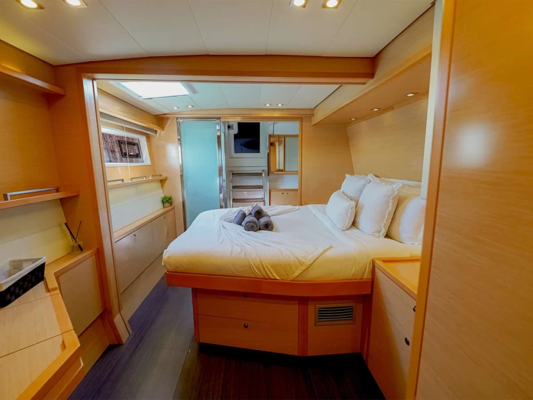 Wynajem Luksusowy jacht Lagoon z patentem 