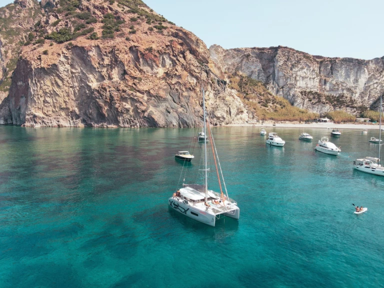 Wynajmij Katamaran z lub bez skippera Excess w Nettuno