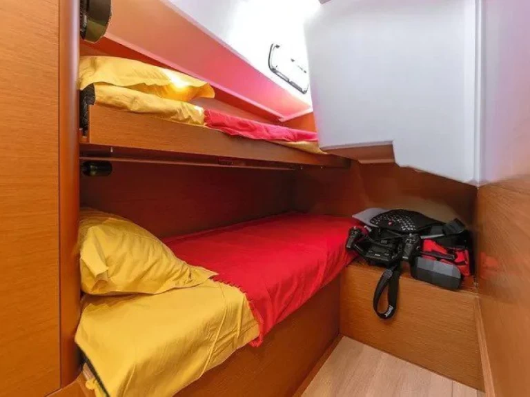 Żaglowiec do wynajmu w Bormes-les-Mimosas w najlepszej cenie