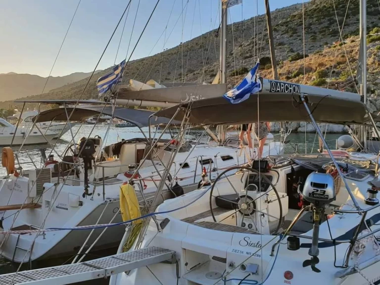 Wynajem Żaglowiec Bavaria z patentem 