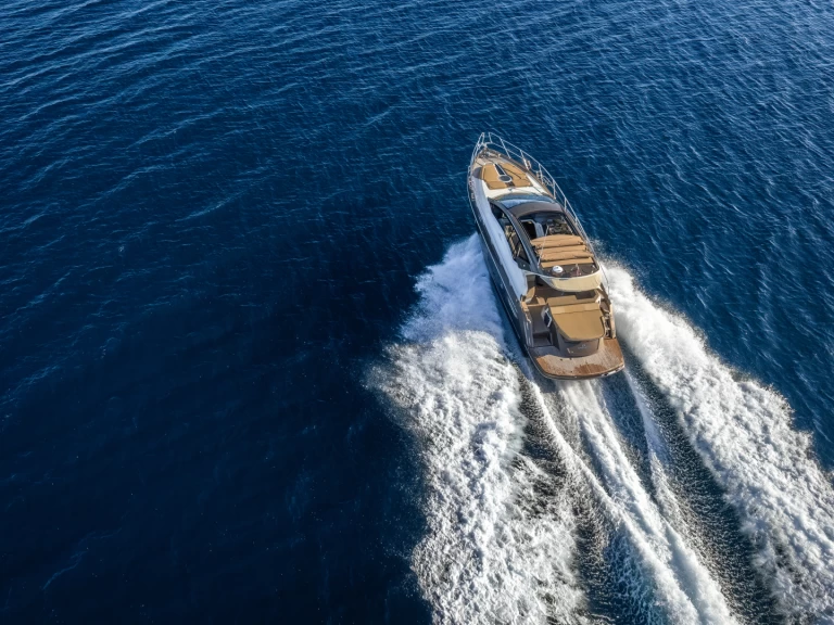 Wynajem w Kastel Gomilica- Cranchi Cranchi M44 HT na SamBoat