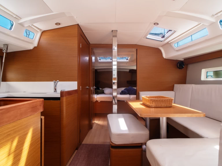 Wynajem łodzi Olbia tanio Sun Odyssey 440