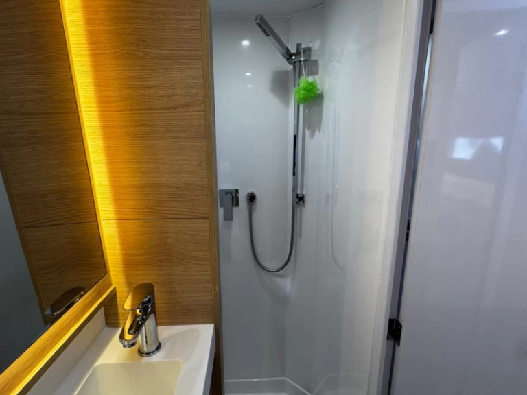 Wynajem Katamaran w Capo d'Orlando - Aventura Aventura 37