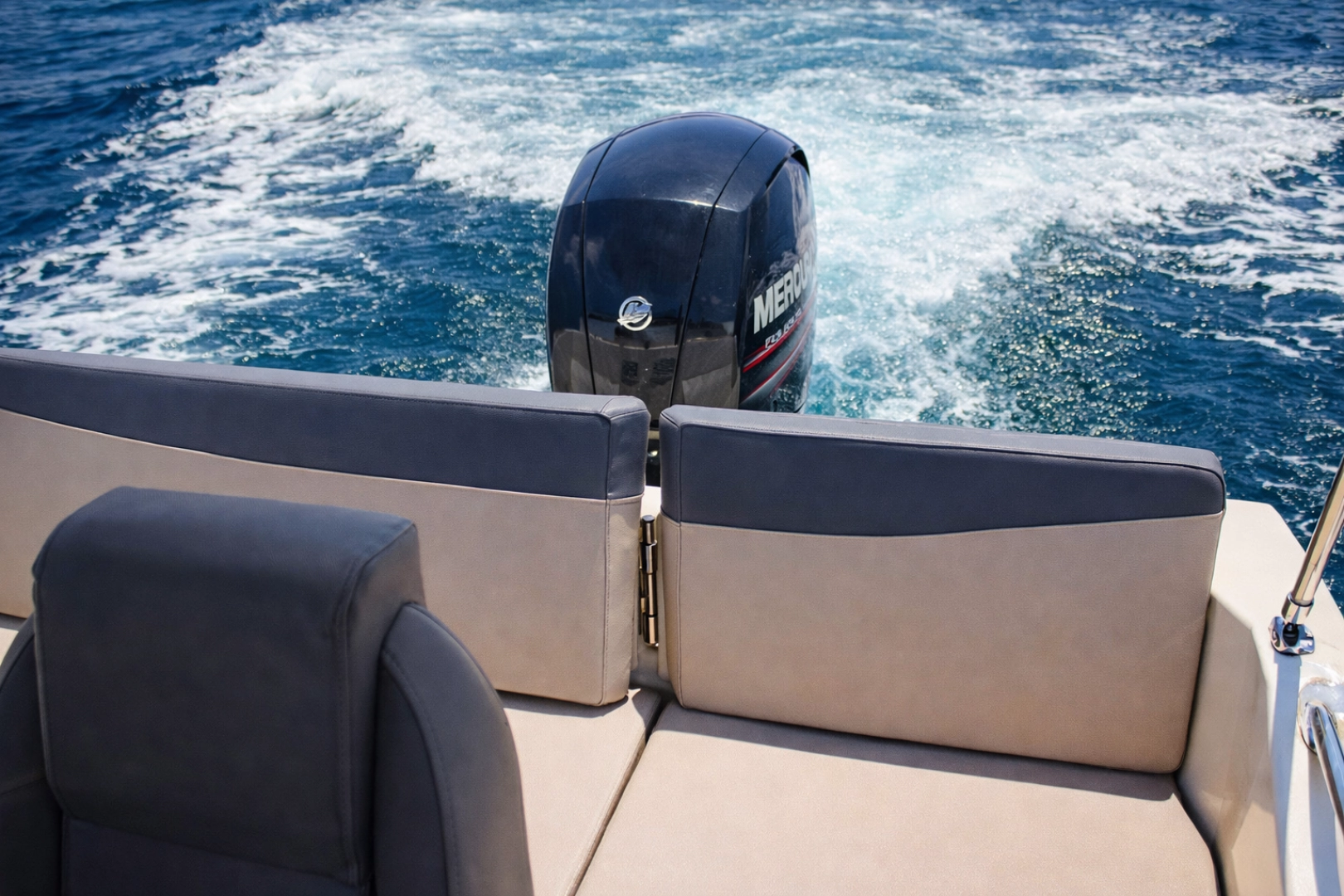 Wynajmij Quicksilver Activ 605 Sundeck w Mandelieu-la-Napoule