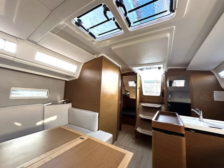 Wynajem łodzi Saint-Malo tanio Sun Odyssey 410