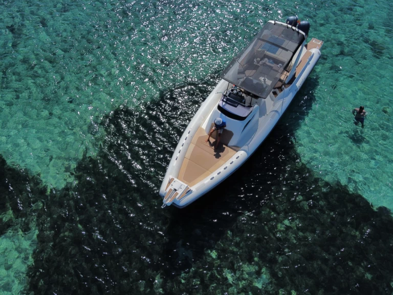 Wynajem łodzi Capelli Tempest 40 w Santa Eularia des Riu na SamBoat 