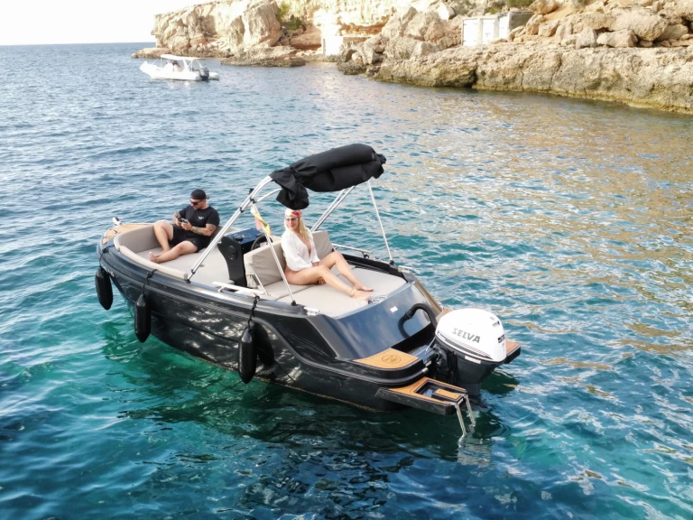 Wynajem łodzi San Antonio Port tanio Open 500 Classic