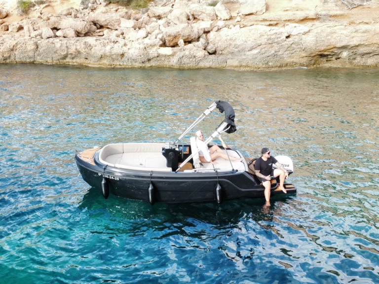 Wynajmij Mareti Open 500 Classic w San Antonio Port