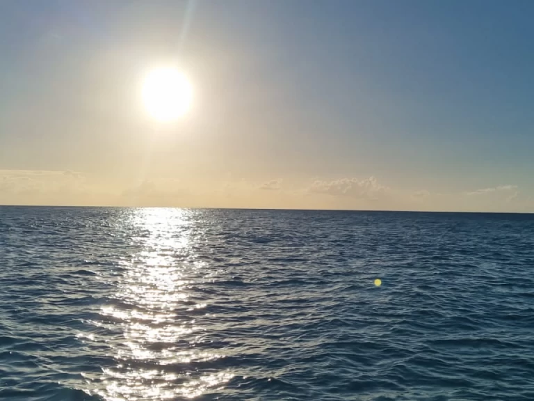 Wynajem łodzi Marigot tanio Flyer 650 Open