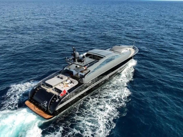 Wynajmij Leopard A4 w Saint-Tropez